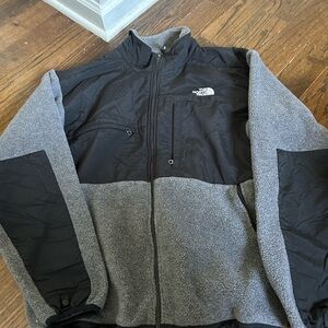 Men’s Northface Fleece Jacket